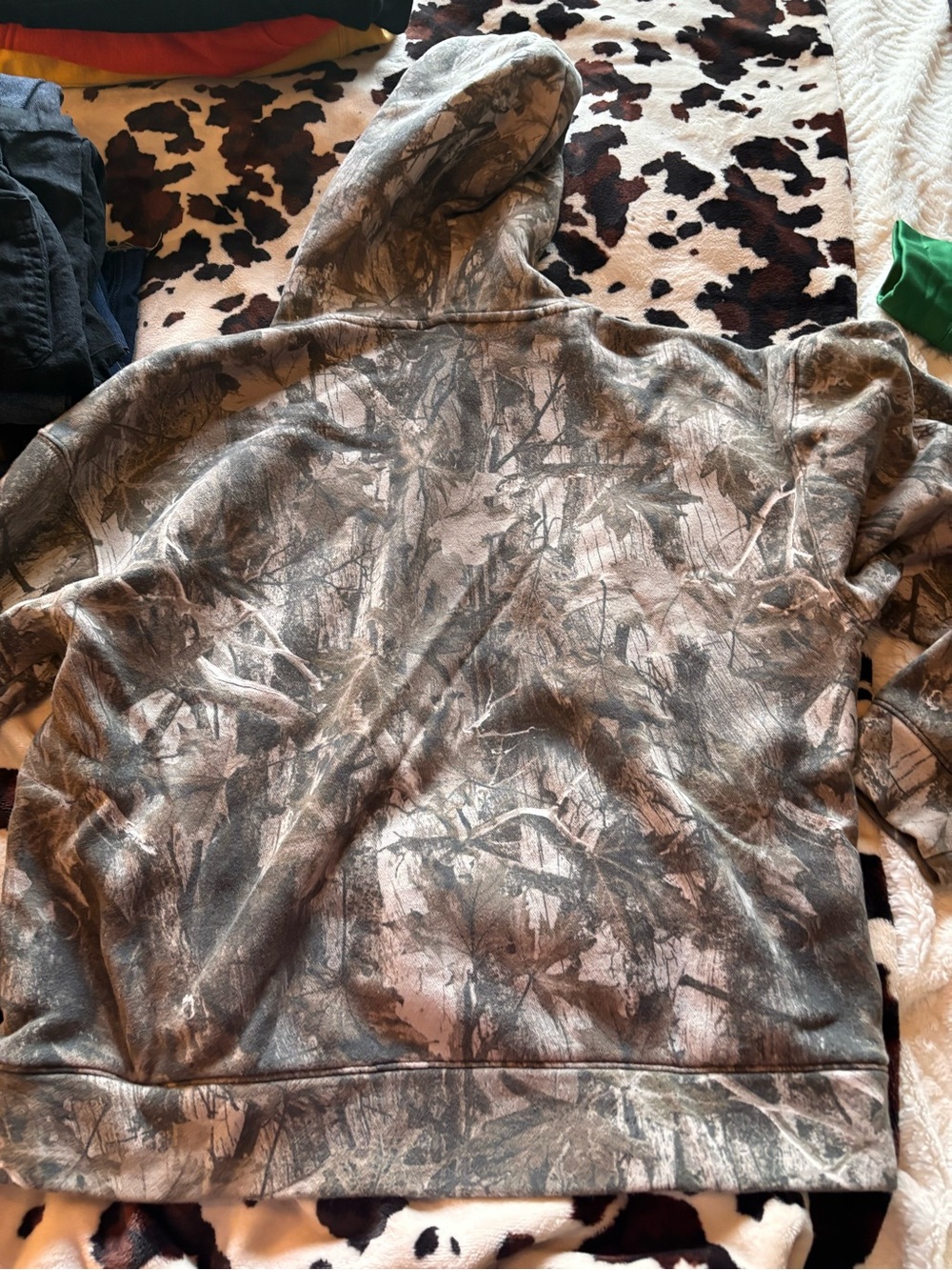 Men’s Hollister Brown and Tan Camo Boxy Hoodie size medium